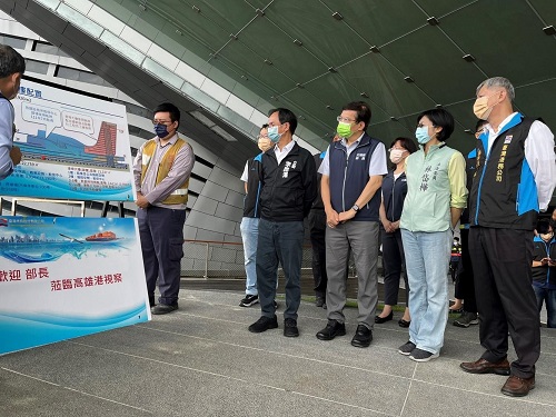 交長王國材視察高雄港客運專區旅運大樓　期許發展成為南部國際郵輪母港1